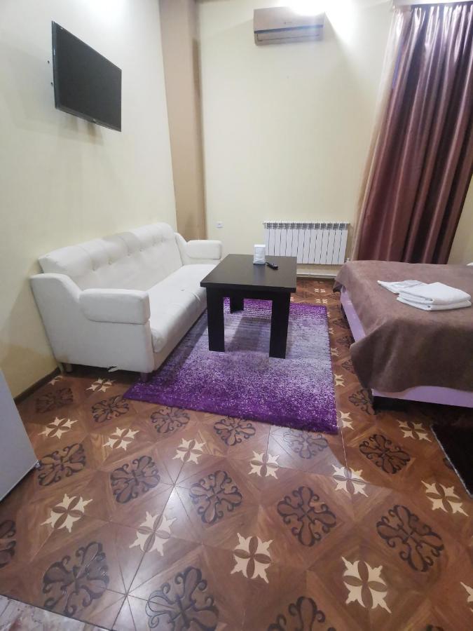 Narek+ Hotel Arinj Kültér fotó