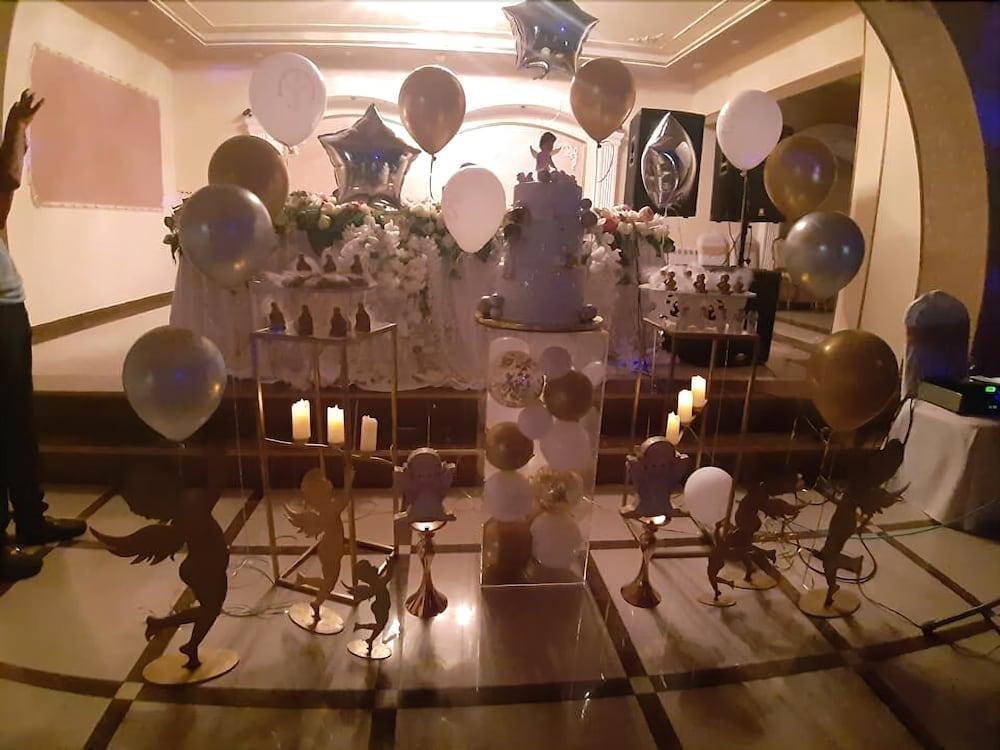 Narek+ Hotel Arinj Kültér fotó