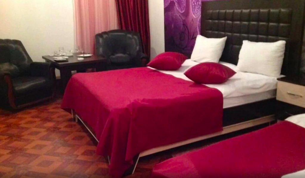 Narek+ Hotel Arinj Kültér fotó