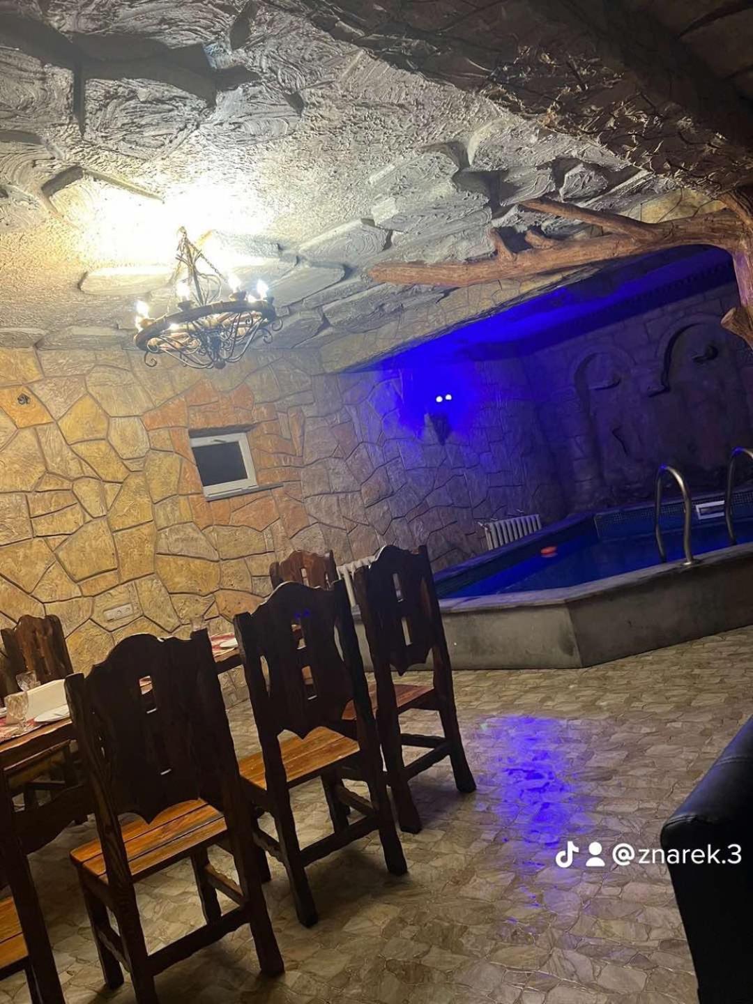 Narek+ Hotel Arinj Kültér fotó