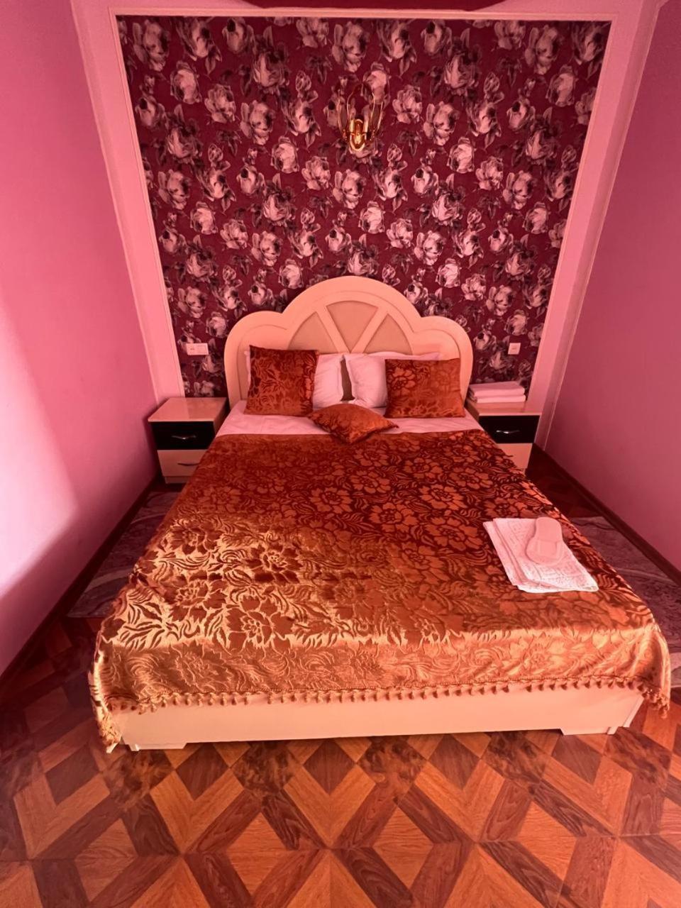 Narek+ Hotel Arinj Szoba fotó